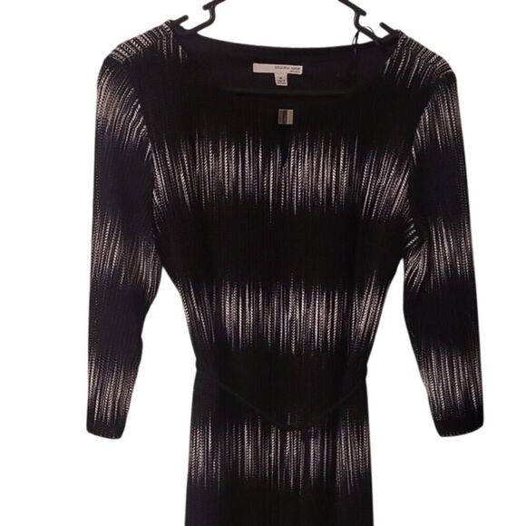 Studio One Black Dress Size 8 – Elegant Midi Style with 3/4 Sleeves - Picture 5 of 13